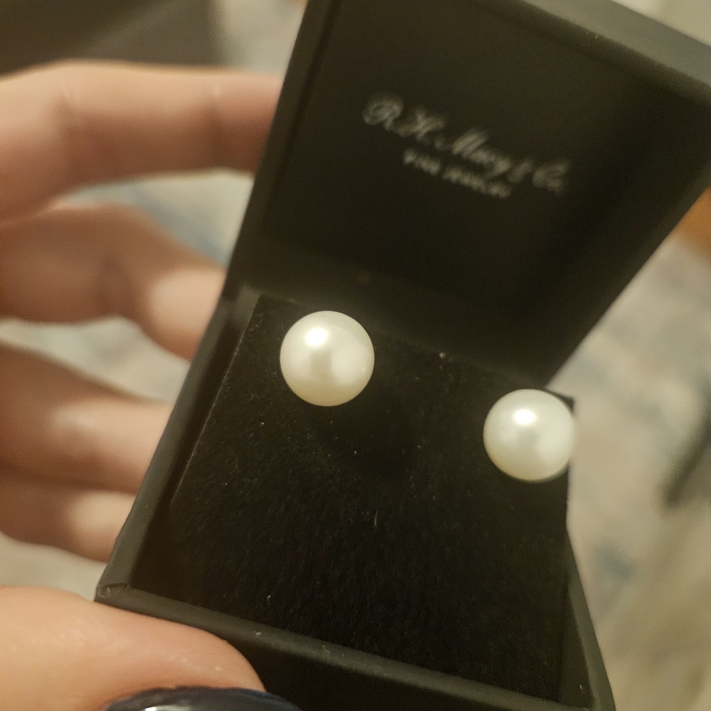 Real pearl earrings